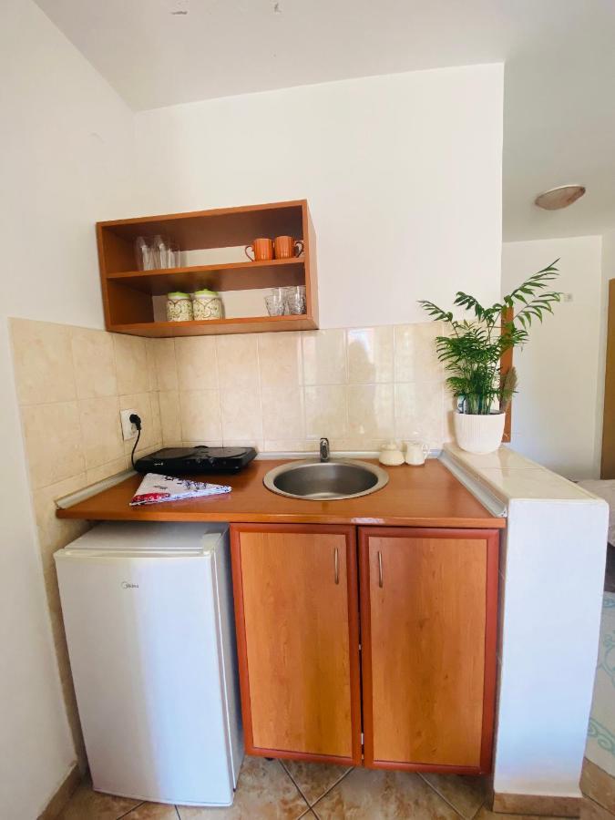 Miomir Perazic Apartments Петровац Экстерьер фото